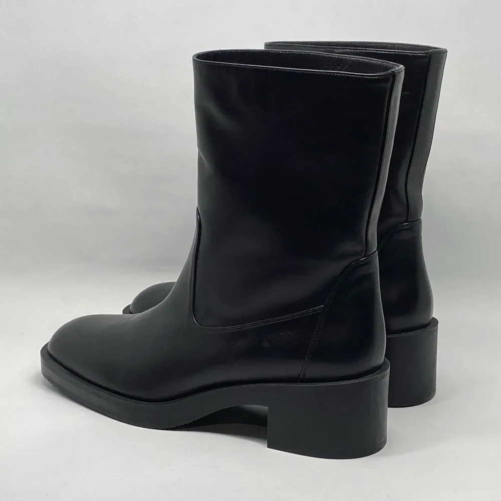 Stuart Weitzman Calfskin Ankle Boots size 9